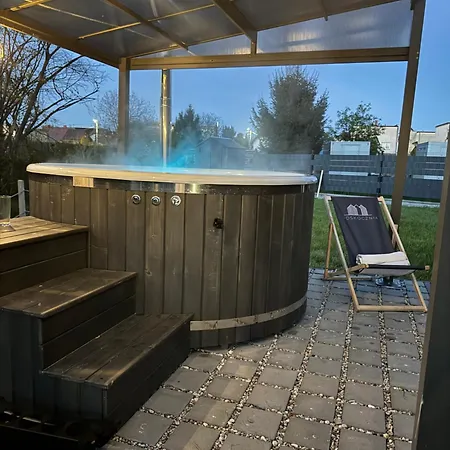 Odskocznia Holiday home *